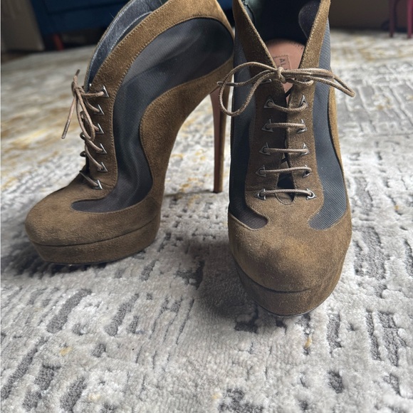 Alaia Olive Booties - Picture 3 of 4